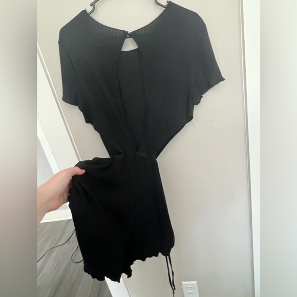 Split sides romper - Picture 2 of 3